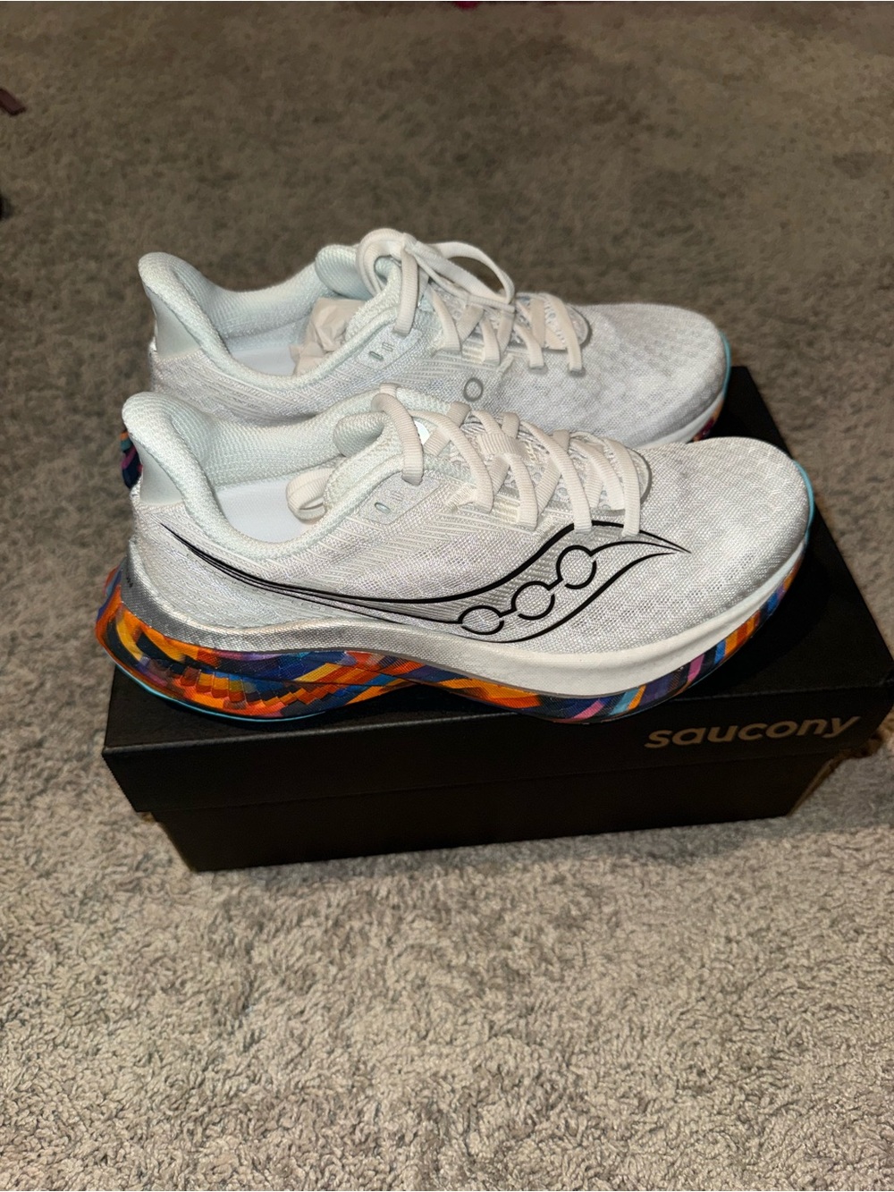 Endorphin Speed 5, Saucony Running Shoes - Picture 2 of 7